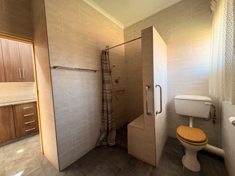 2 Bedroom Property for Sale in Oudorp North West